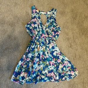 EUC Lush Floral Dress